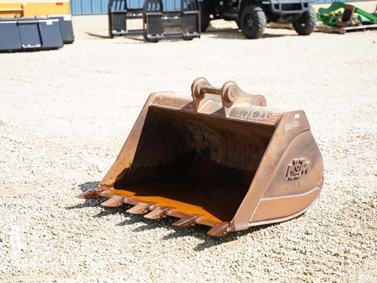 john-deere-85-image-1