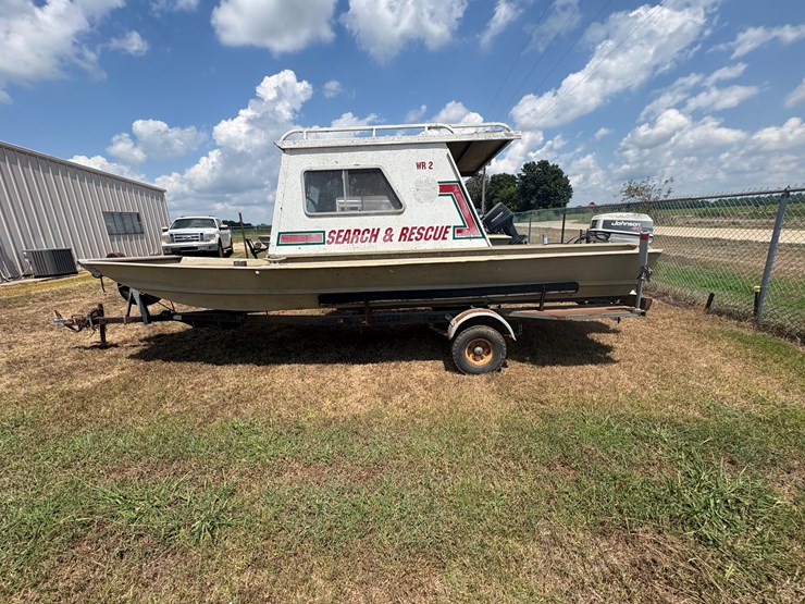 #79-•-#25996-•-search-&-rescue-boat-w/40hp-johnson-outboard-motor-&-trailer-image-8