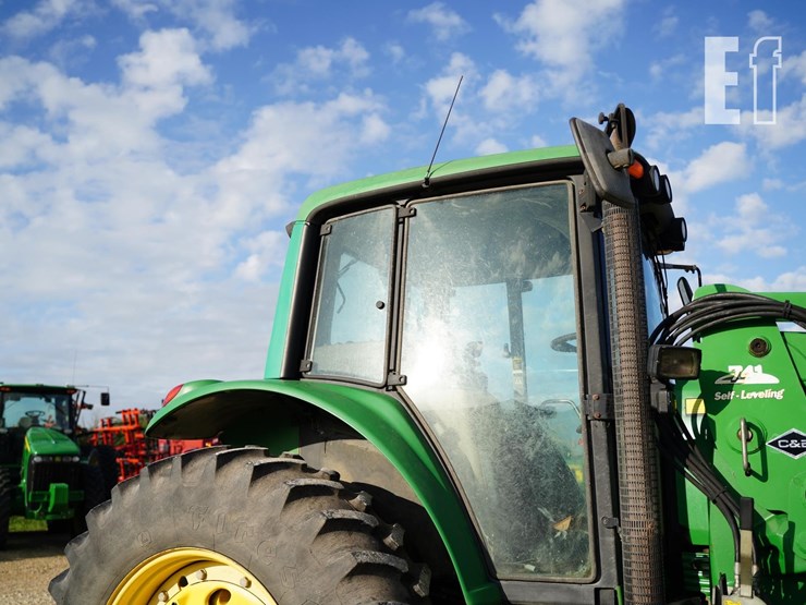 2002-john-deere-7420-image-24
