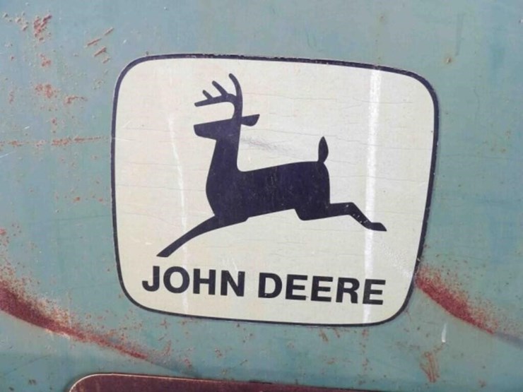 john-deere-8300-image-3