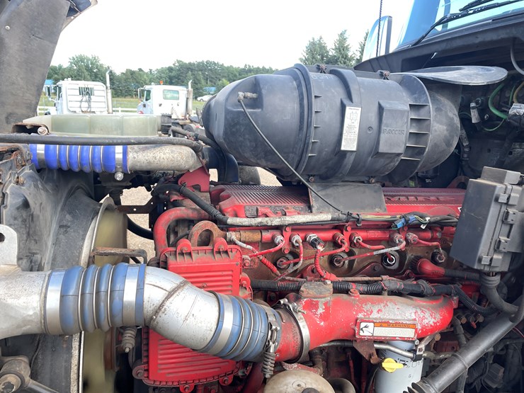 2012-kenworth-t660-image-28