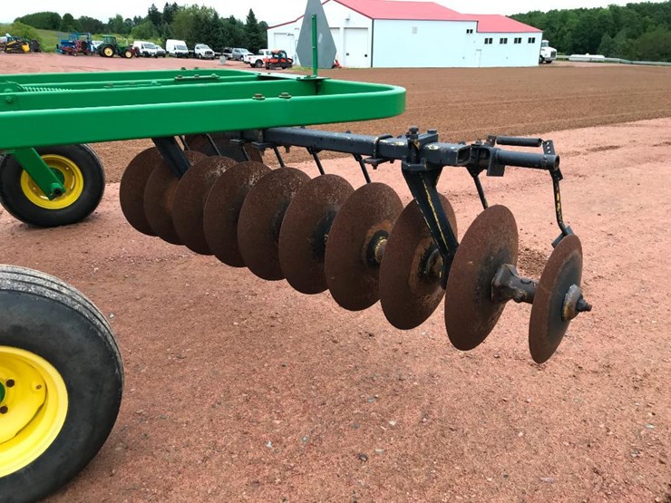 john-deere-110-image-9