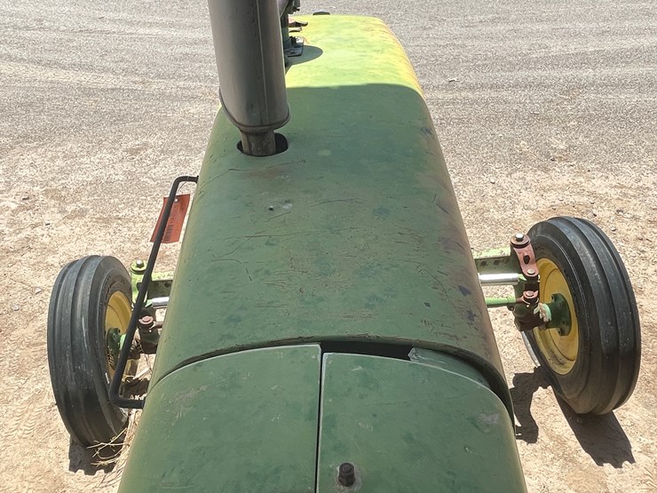 john-deere-2940-image-39