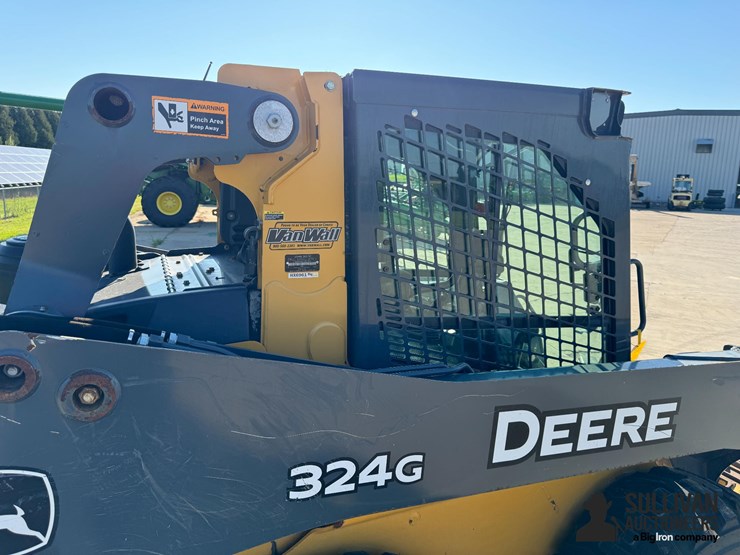 2018-deere-324g-image-16