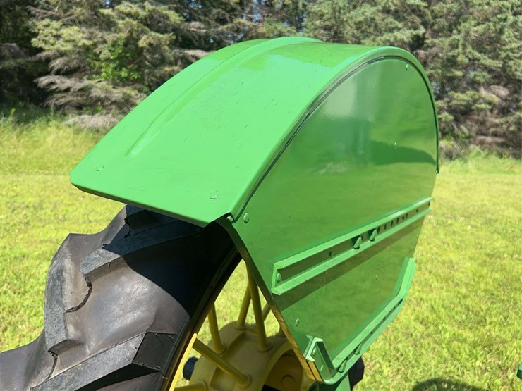 john-deere-model-b-image-36