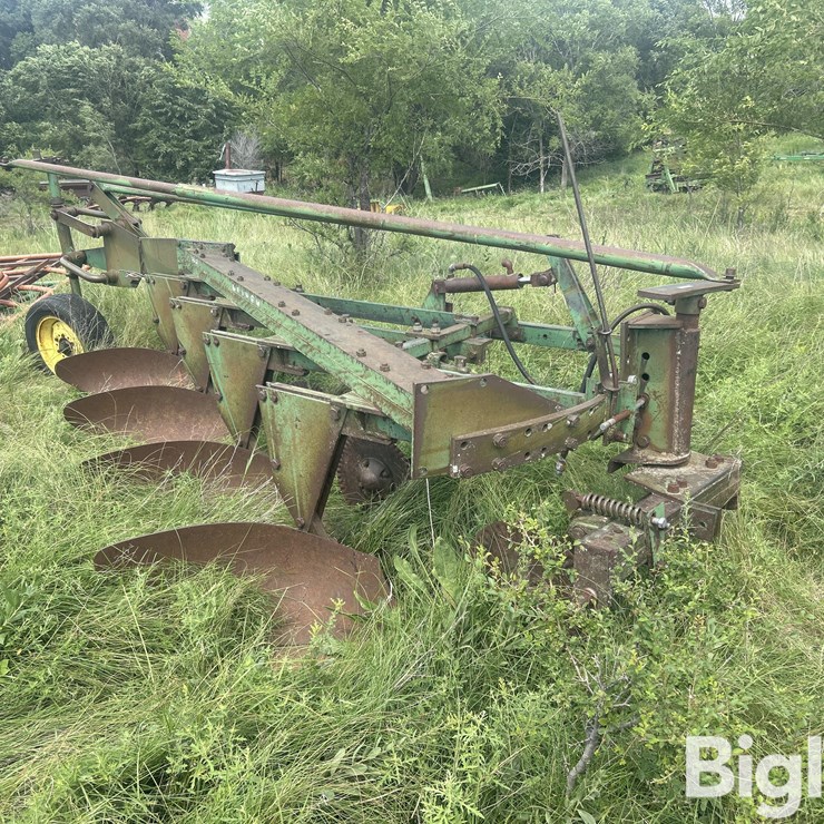 OLIVER 565