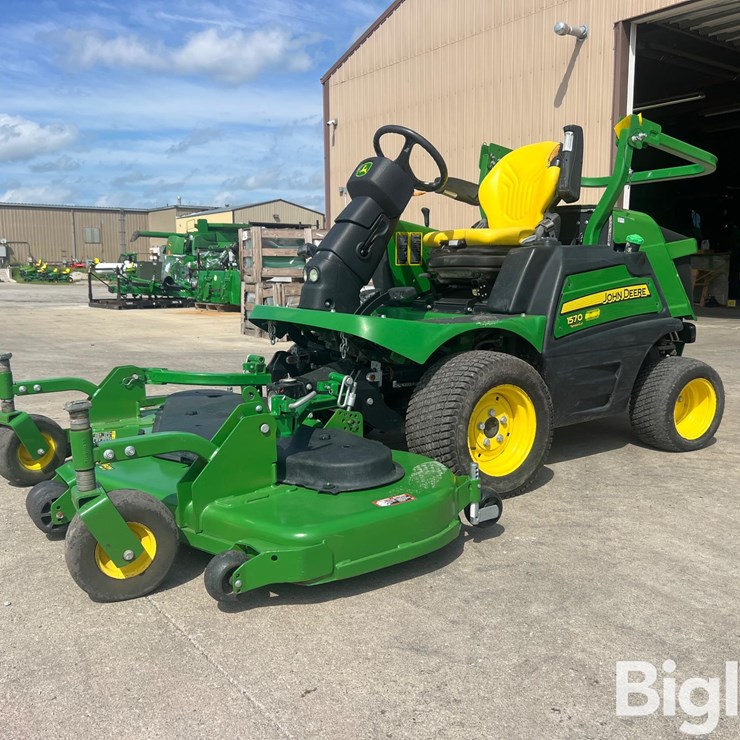 2019 JOHN DEERE 1570