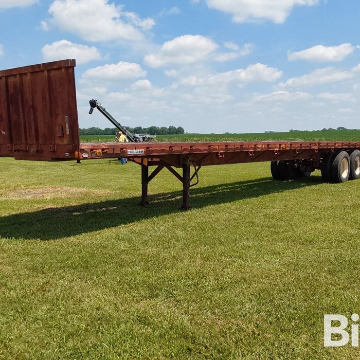 1981 DORSEY FLATBED