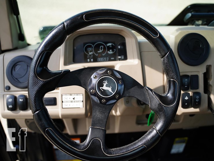 2021-john-deere-gator-xuv-835r-image-34