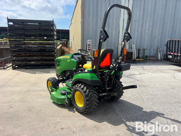 2016-john-deere-1025r-image-7