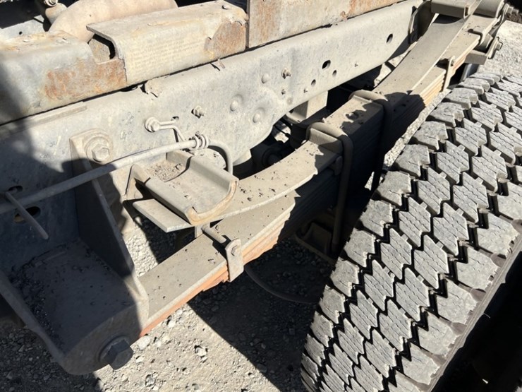 2014-ford-f550-image-19