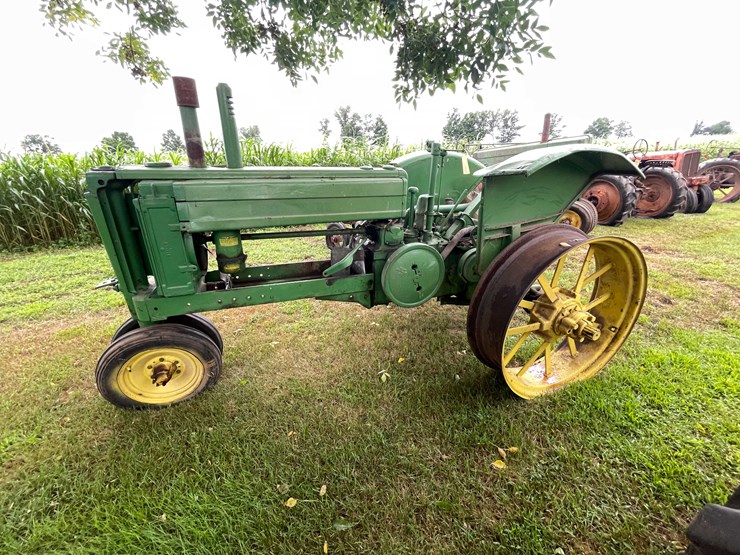 #6677-•-1939-john-deere-parts-tractor-image-1