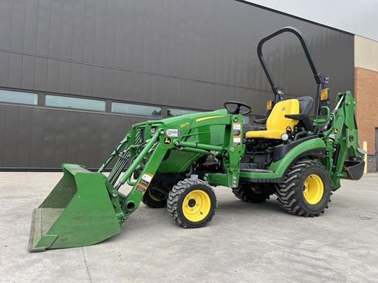 2024-john-deere-1025r-image-1