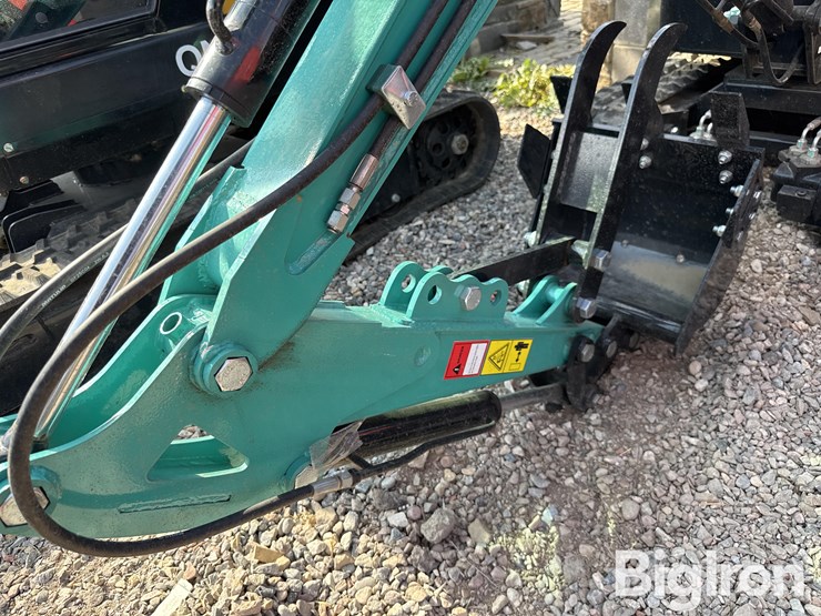 2025-agt-mh12rx-mini-excavator-image-12