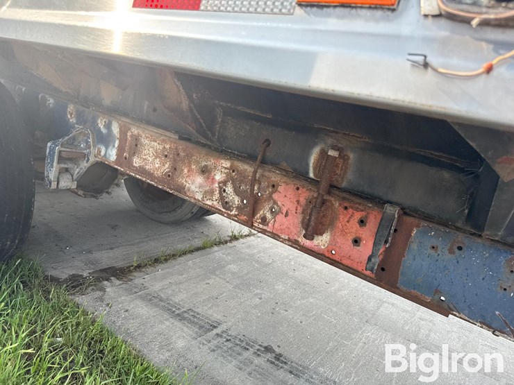 stainless-steel-t/a-tanker-tailer-image-19