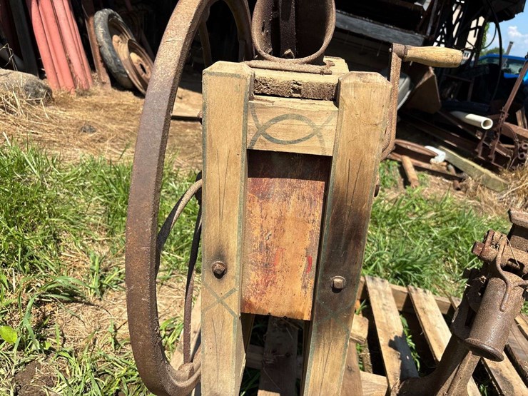 hocking-valley-corn-sheller-and-jack-image-8
