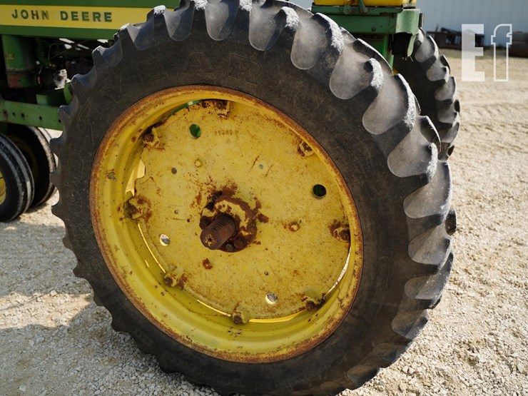 john-deere-620-image-27