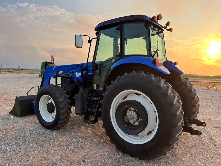 2013-new-holland-ts6.125-image-14