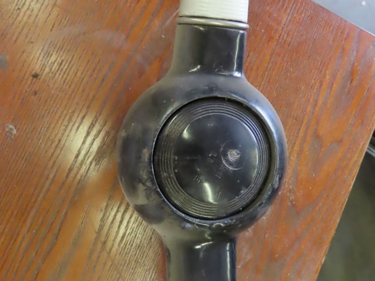 1940's-ford-steering-wheel-image-2
