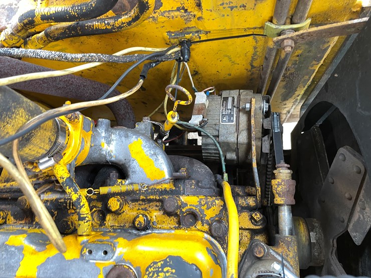 2007-deere-24a-image-13