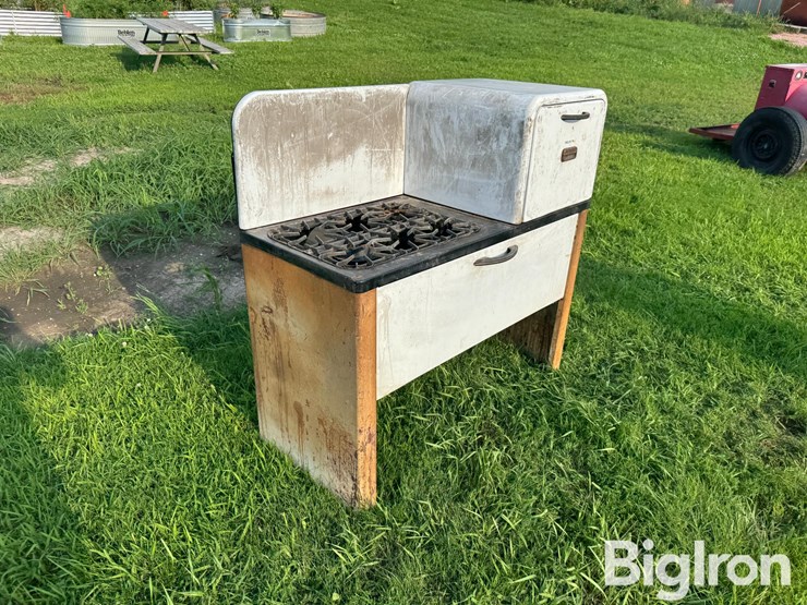new-perfection-antique-stove/oven-image-3