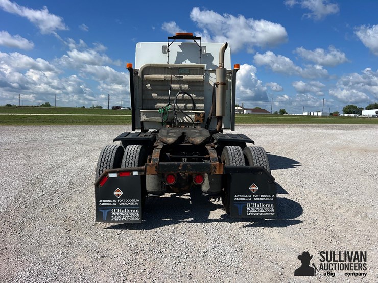 2005-international-9400i-t/a-truck-tractor-image-6