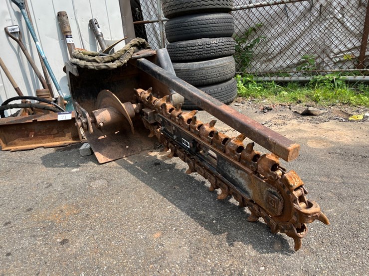 2006-ditch-witch-42"-trencher-attachment-image-2