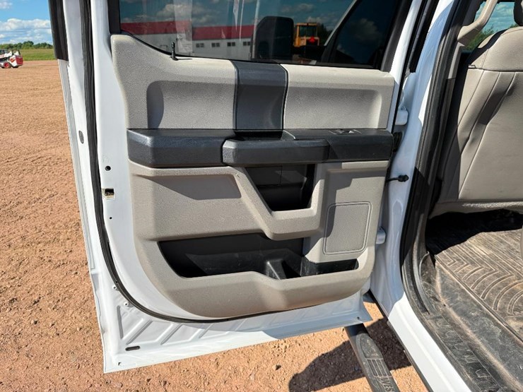 2017-ford-f250-xl-image-48