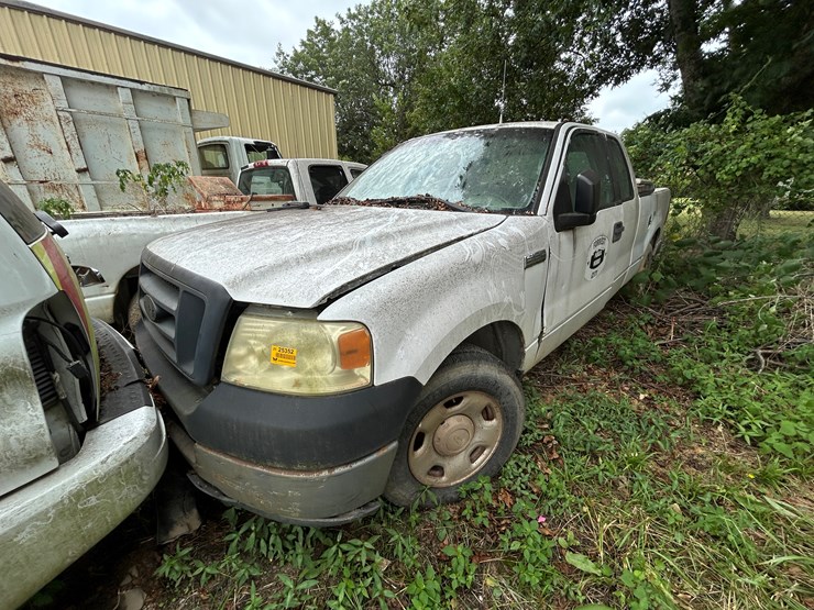 2005-ford-f150-image-1