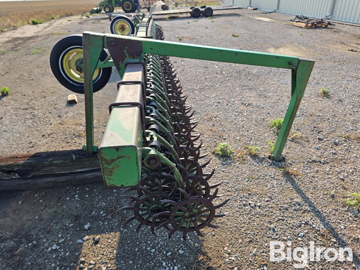 john-deere-400-image-4