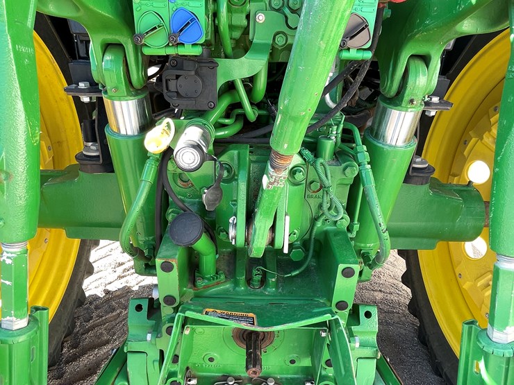 john-deere-6155m-image-60