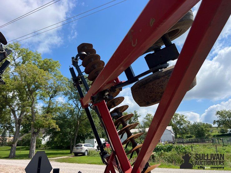 case-ih-370-image-10