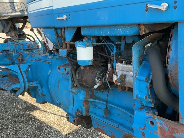 ford-4000-image-32