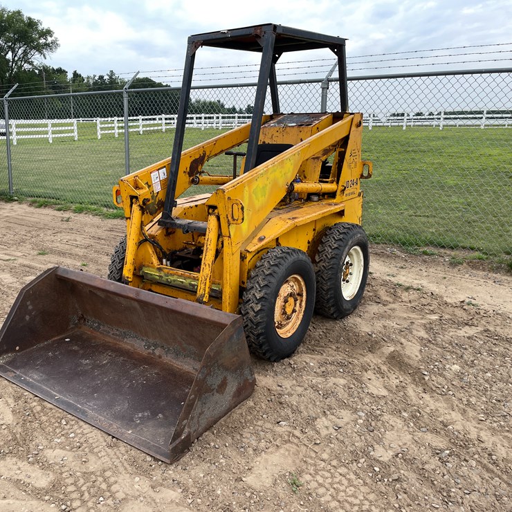 2007 DEERE 24A