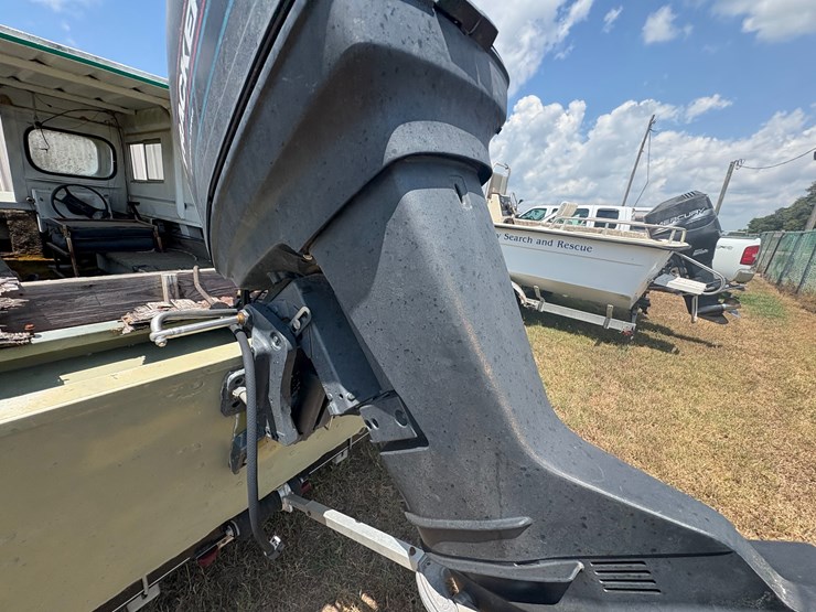 #74-•-#25995-•-17'-search-&-rescue-boat-w/75hp-outboard-motor-&-trailer-image-23