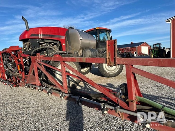 2015-case-ih-3200b-image-58