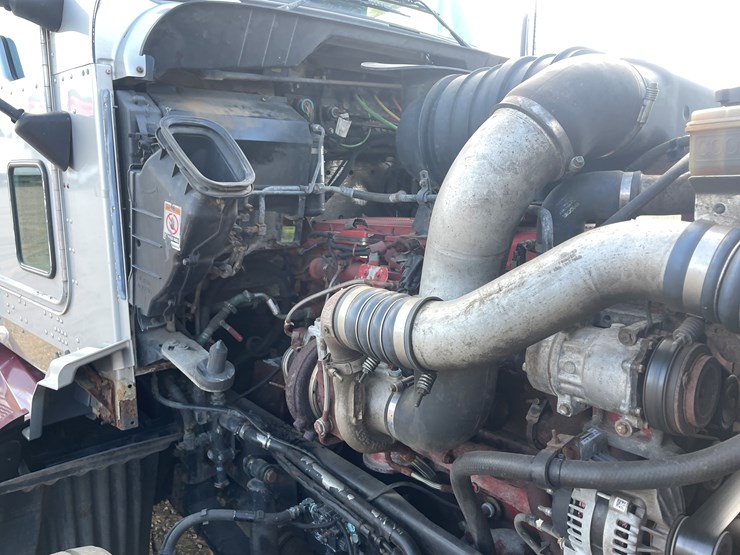 2012-kenworth-t660-image-33