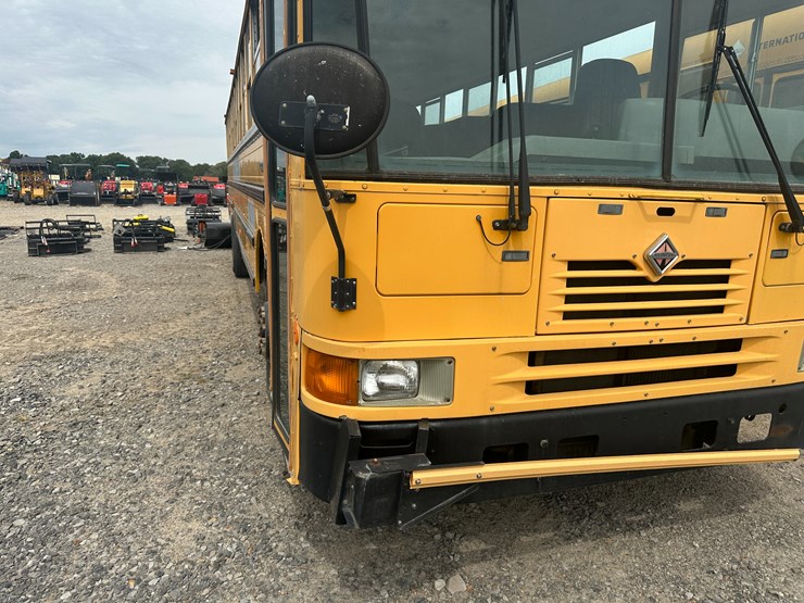 #21-•-#23872-•-2002-international-genesis-school-bus-vin:-1hvbgaan22a916951-image-31