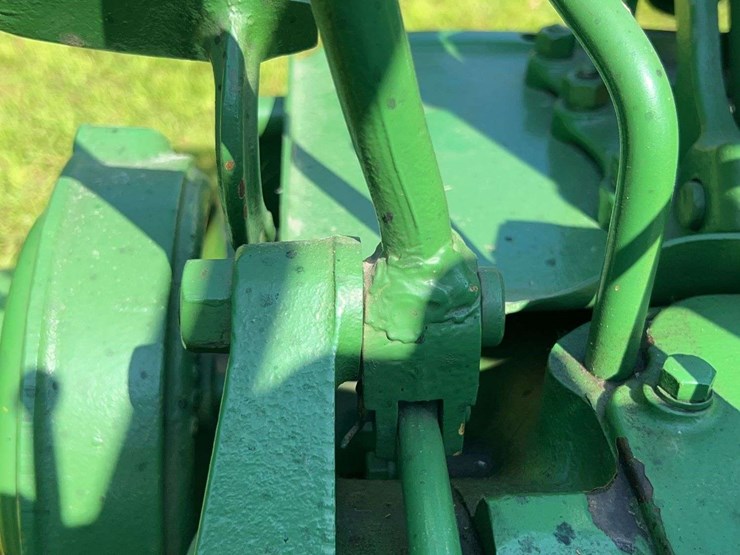 john-deere-model-b-image-34