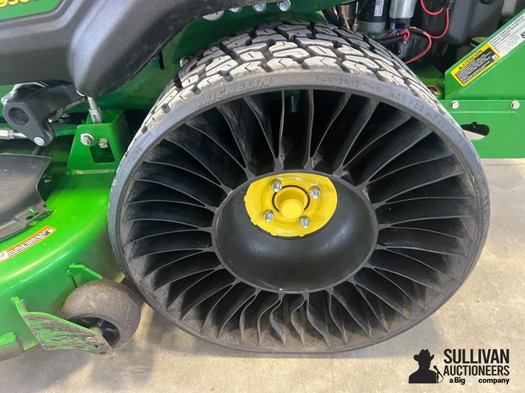 2022-john-deere-z930r-image-12