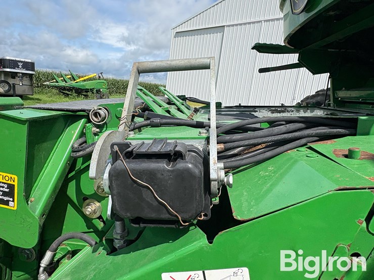 2008-john-deere-9670-sts-image-17
