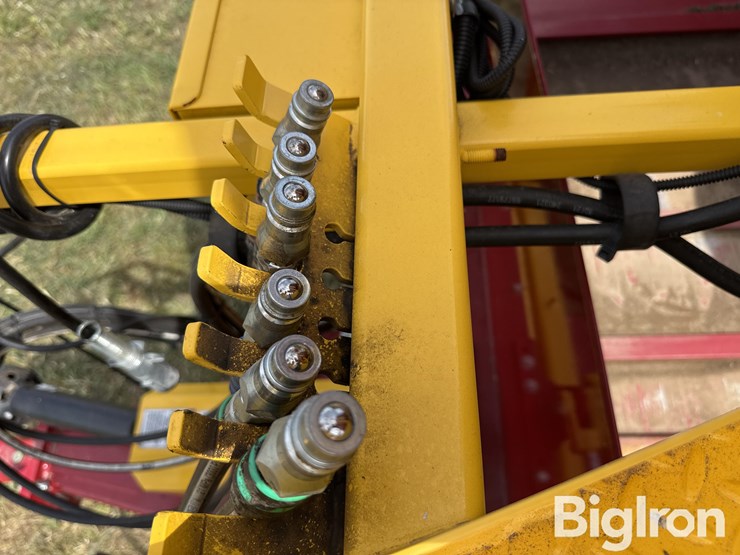 2022-supreme-international-segue-7t-vertical-feed-mixer-image-9
