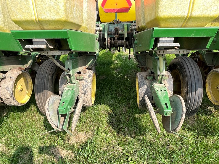 john-deere-7000-image-19