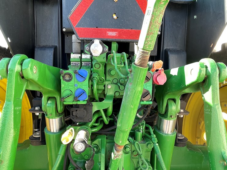 john-deere-6155m-image-61
