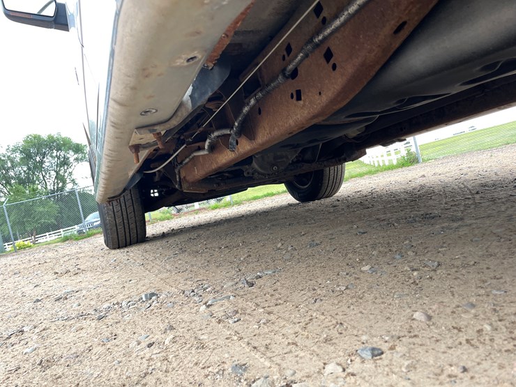 2010-ford-f150-xlt-image-13