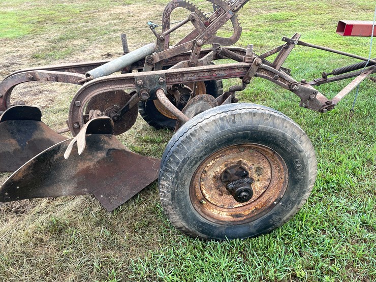 #7460-•-unknown-brand-2-bottom-plow-image-5