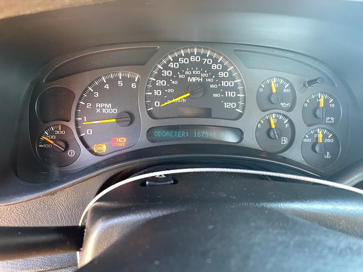 2004-chevrolet-silverado-3500-image-22