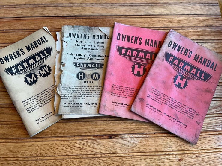 (4)-ihc-farmall-tractor-manuals-image-1