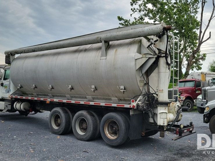 2002-international-5900i-feed-truck-(dr11998-unit-17)-image-8
