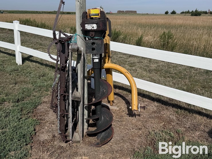 12"-3-pt-post-hole-digger-image-2